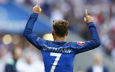 星空电竞热评-乌克兰队这比分保持悬念