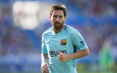 星空电竞动态-米德绝杀后霸气指天